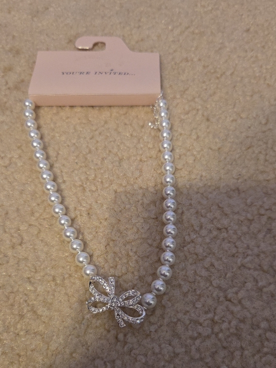 you're invited Jewelry - Rhinestone Bow Pearl Necklace - White